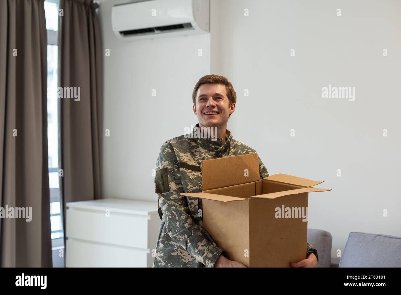Military uniform donation hires stock photography and images Alamy
