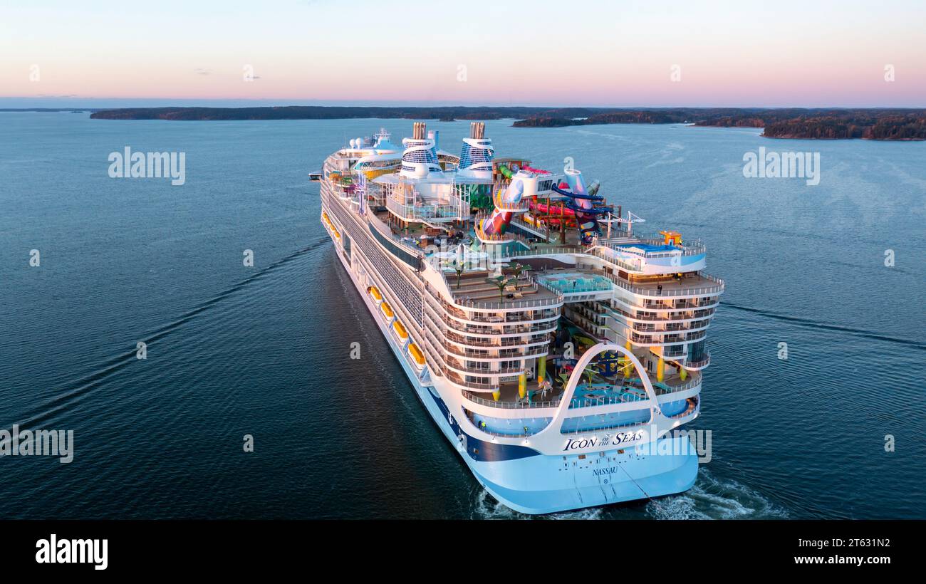 World's largest cruise ship ICON OF THE SEAS during second sea trials in Finnish archipelago. Aerial stern view Stock Photo