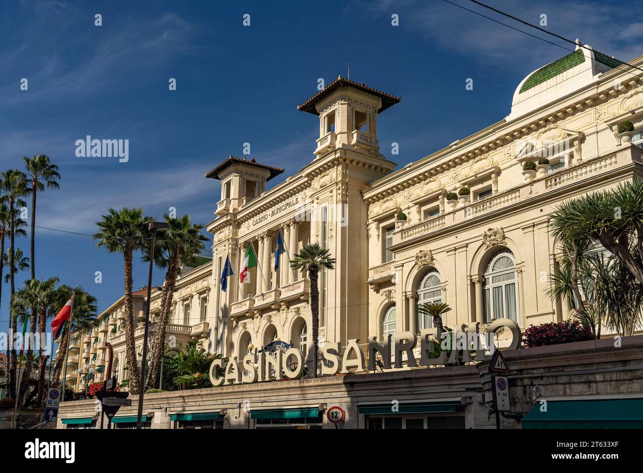Das Casino von San Remo, Riviera di Ponente, Ligurien, Italien, Europa |  San Remo Casino, Riviera di Ponente, Liguria, Italy, Europe Stock Photo