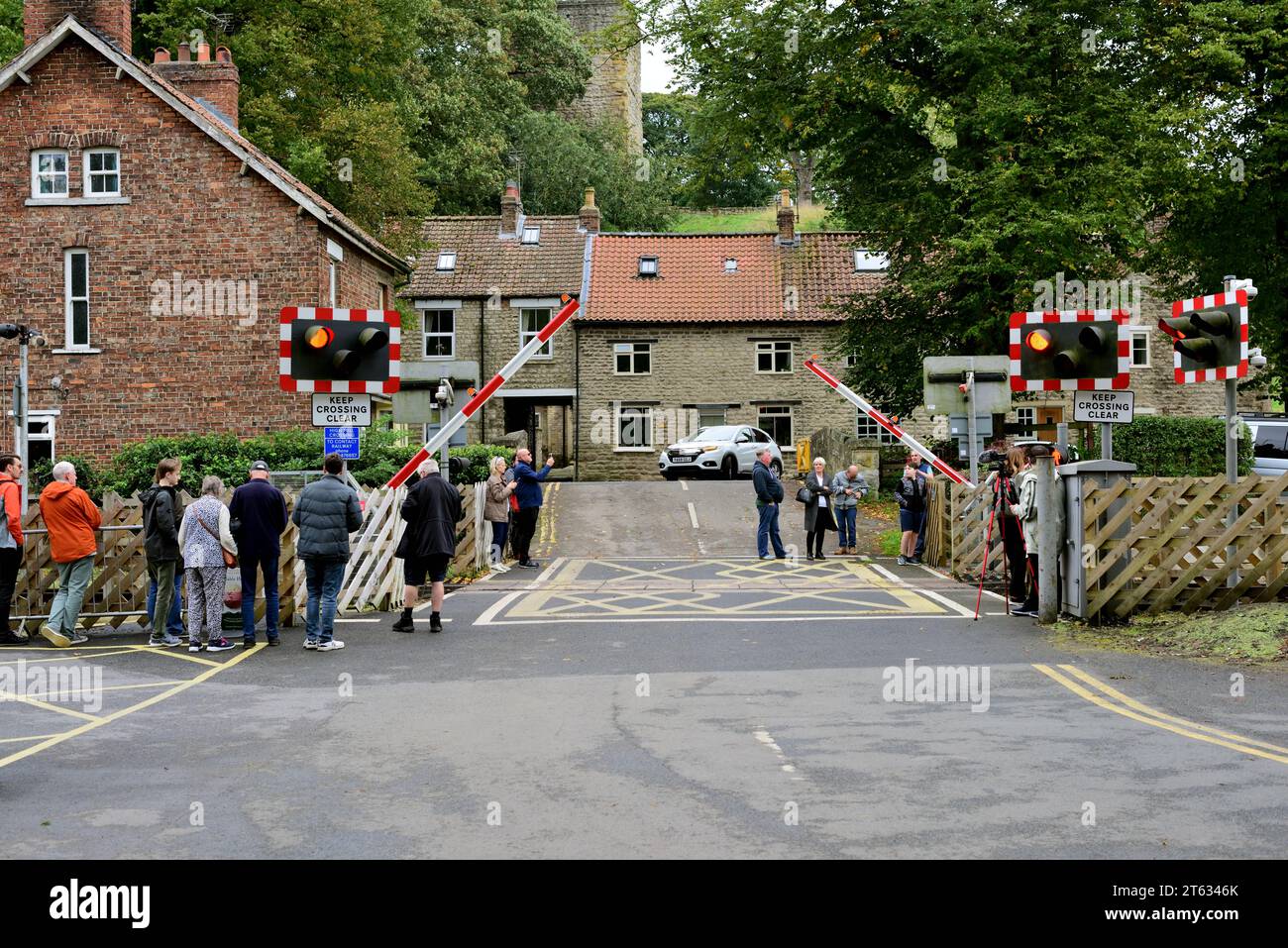 Automatic gates hires stock photography and images Alamy