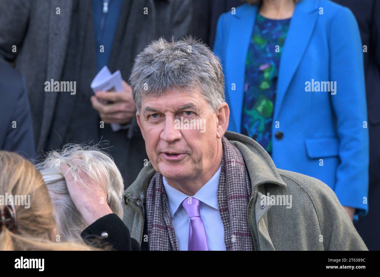 Alex Thompson (TV journalist, chief correspondent for Channel 4 News