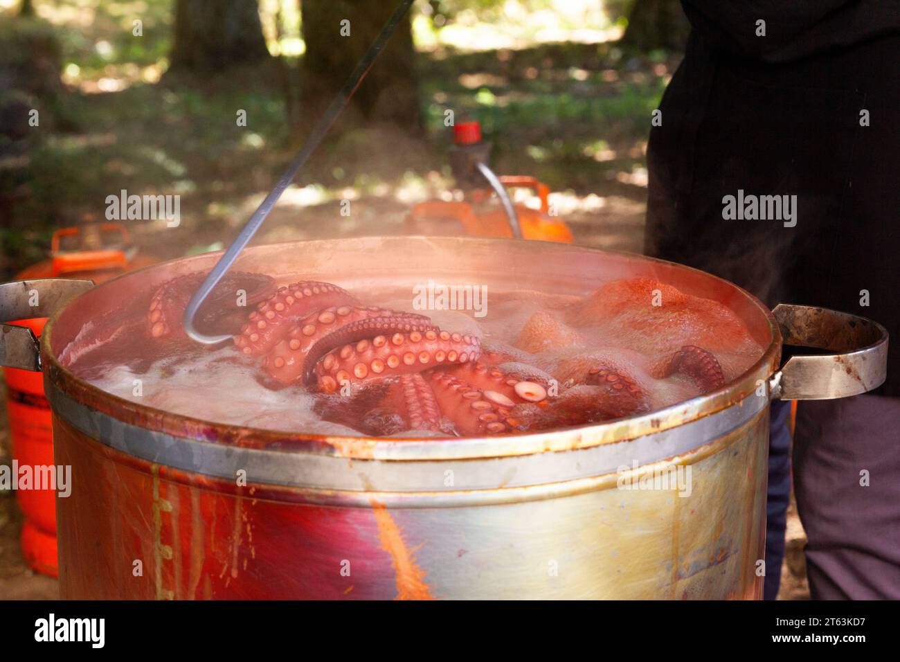 Large steam cylinder hires stock photography and images Alamy