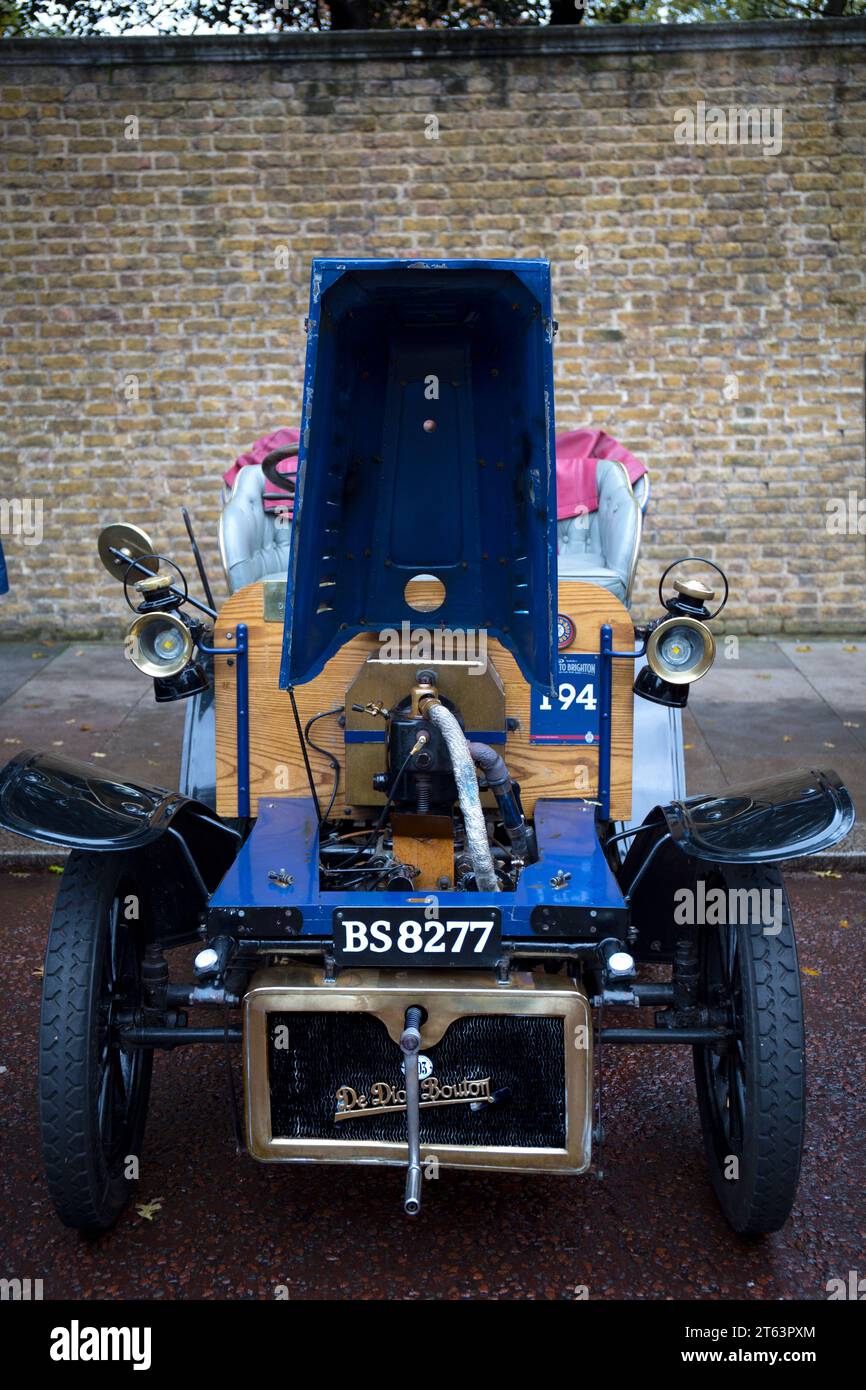 Entrant 1903 De Dion Bouton  London To Brighton Veteran Car Run Concours Marlborough Road St James's London Stock Photo