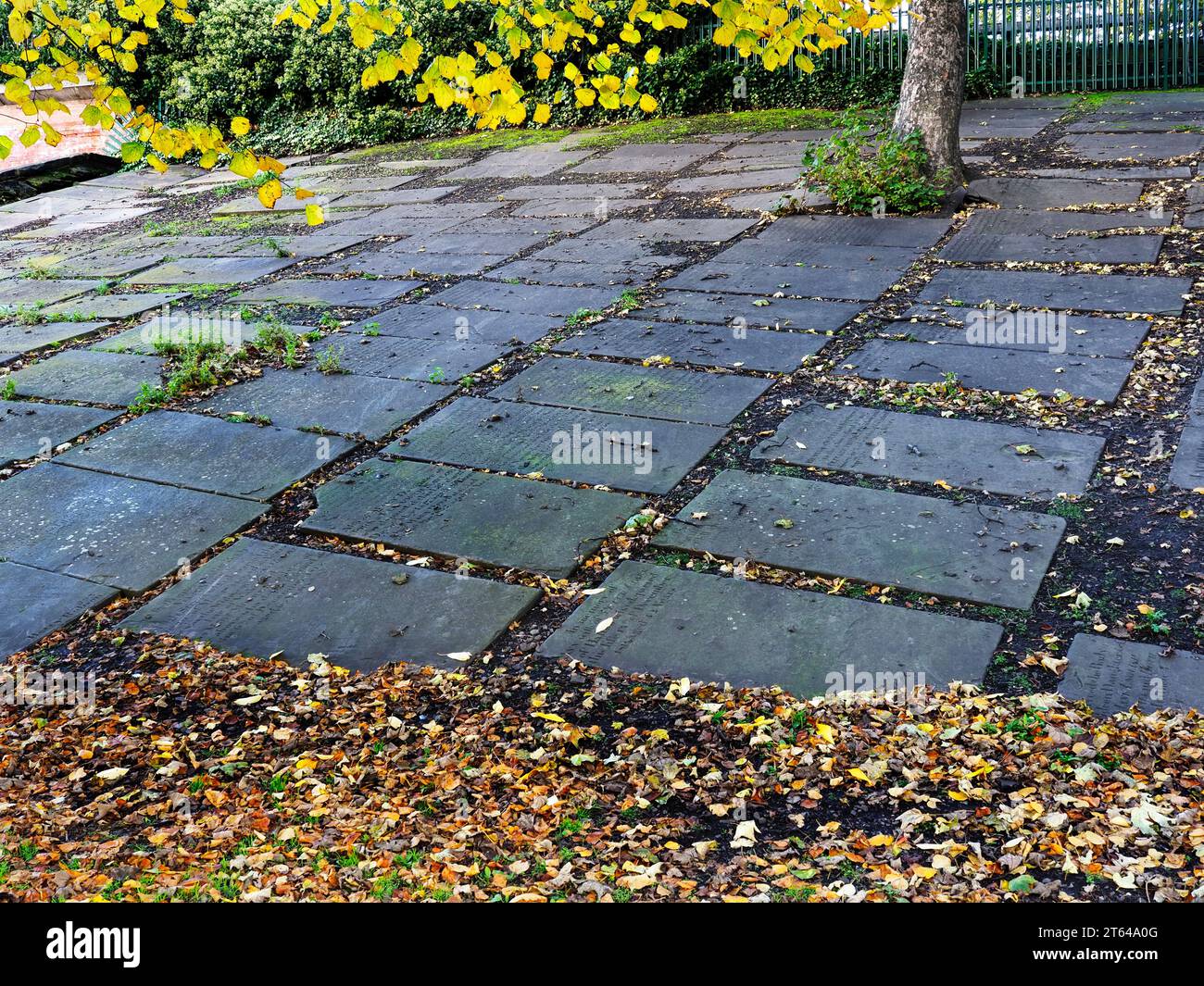 Pocket park hires stock photography and images Alamy