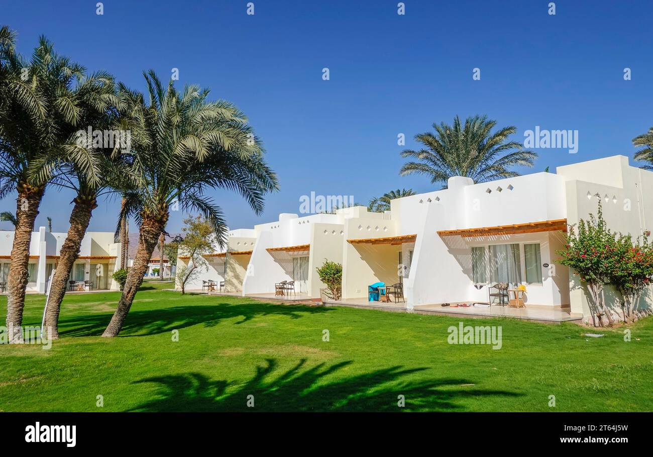 Hotelzimmer, Palmen, Hotelanlage, South Dahab, Sinai, Ägypten Stock Photo