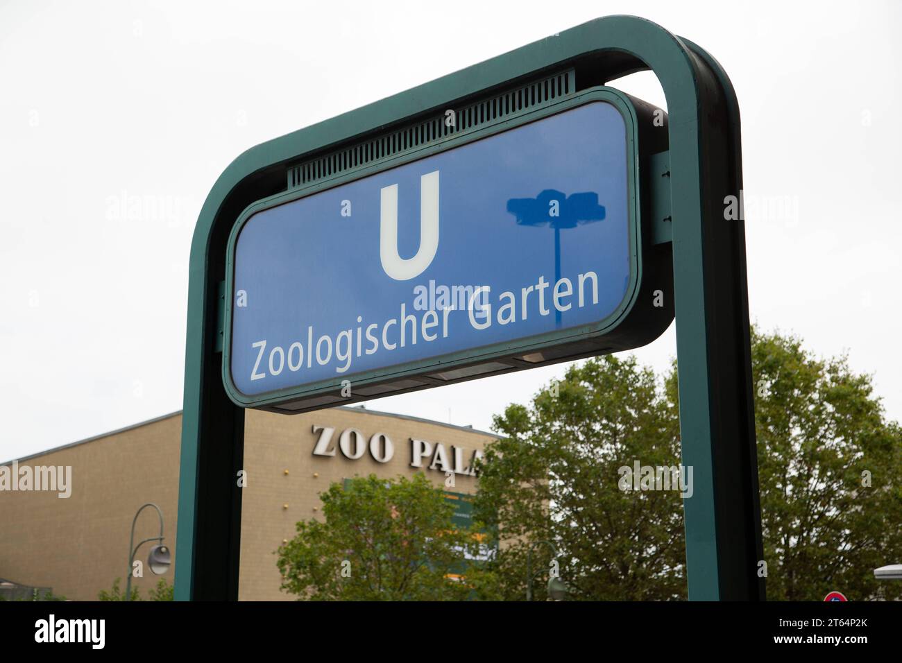 UBahnhof Zoologischer Garten in Berlin *** Zoologischer Garten
