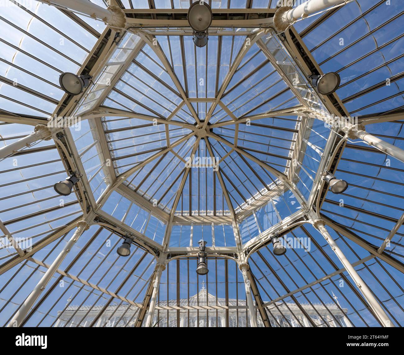 Roof construction, Temperate House, largest Victorian greenhouse in the world, Royal Botanic Gardens (Kew Gardens), UNESCO World Heritage Site, Kew Stock Photo