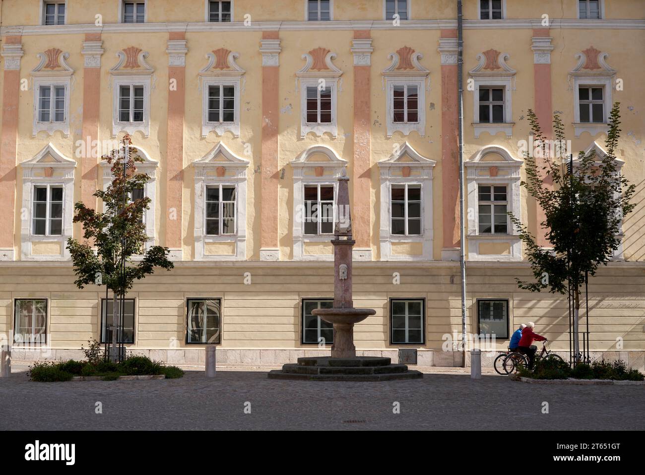 Stadtpalais Maria Saaler Hof (Paradeiser House), Landhaushof, Klagenfurt, Carinthia, Austria Stock Photo