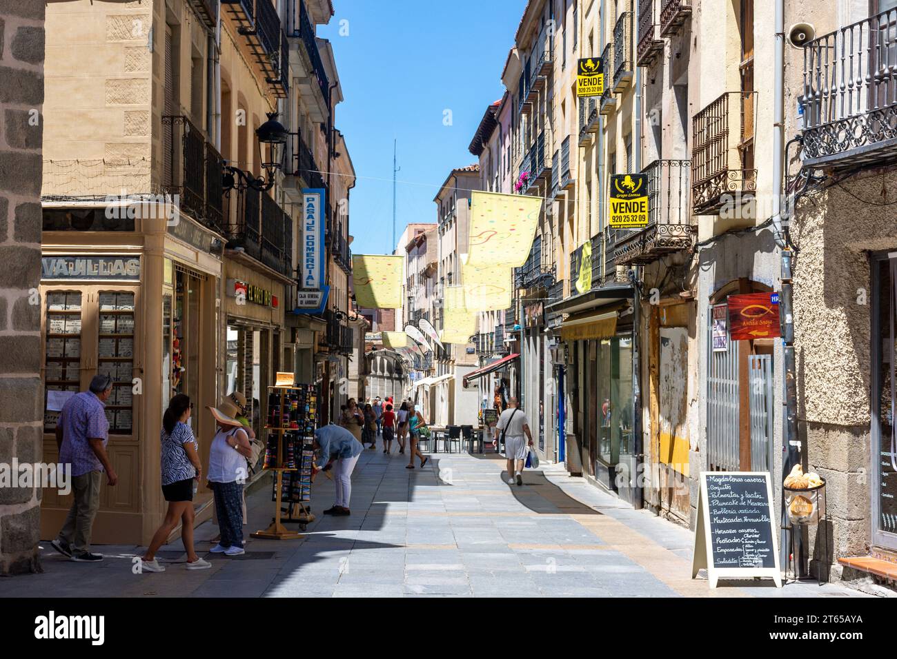 Shopping street, Calle Reyes Católicos, Ávila, Castile and León, Kingdom of Spain Stock Photo