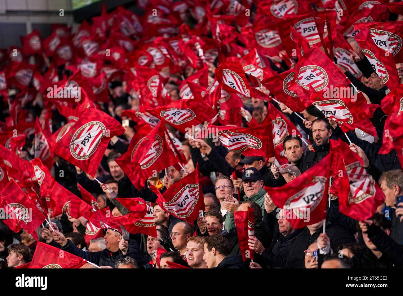 RC Lens Fan Flag (GIF) - All Waving Flags