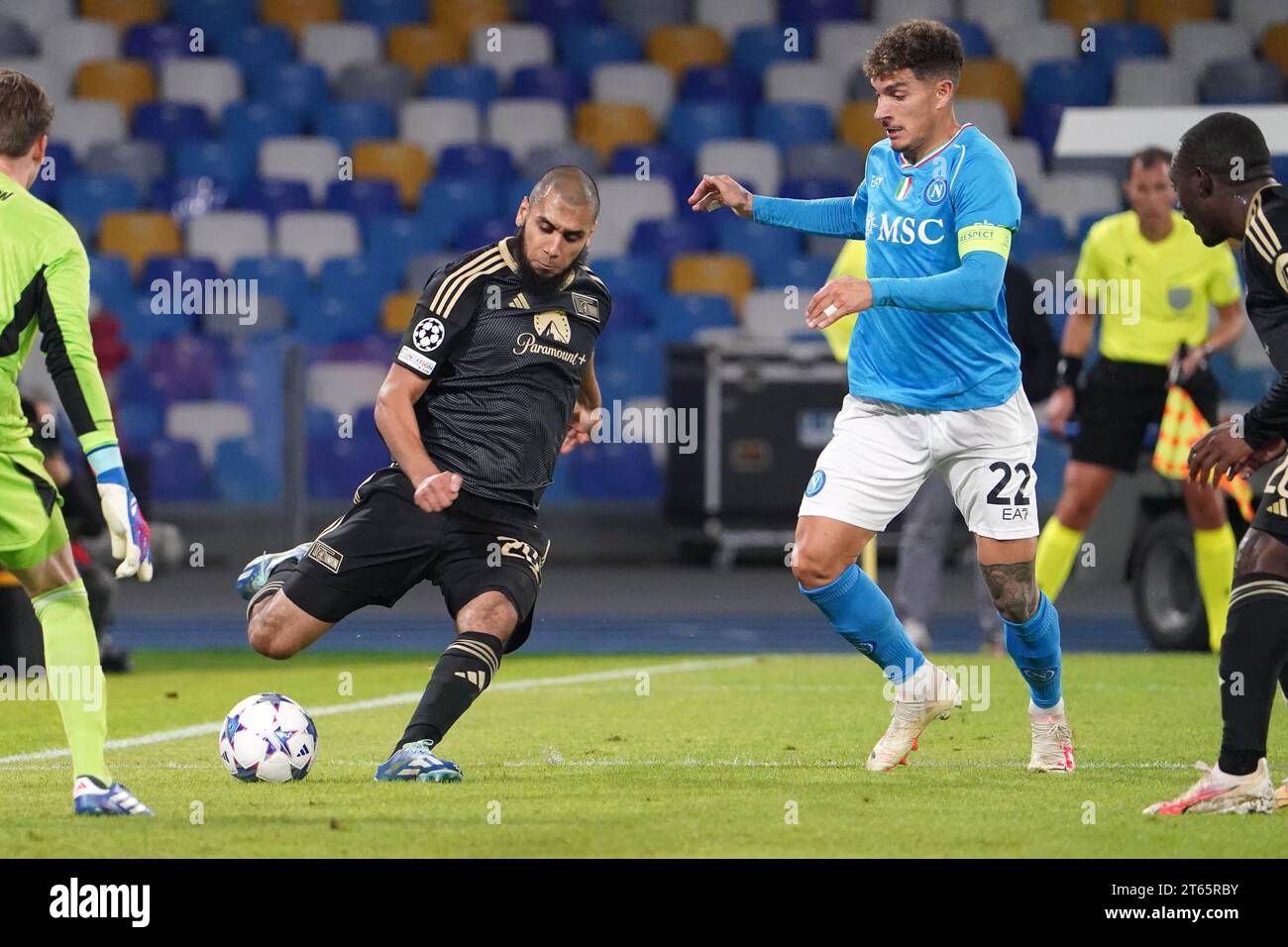 Naples, Italy. 08th Nov, 2023. Naples, Italy, November 8th 2023: Aissa Laidouni (29 FC Union Berlin) vies with Giovanni Di Lorenzo (22 Napoli) during the Champions League match between SSC Napoli and Union Berlin at Stadio Diego Armando Maradona on November 8, 2023 in Naples, Italy (Foto Mosca/SPP) Credit: SPP Sport Press Photo. /Alamy Live News Stock Photo