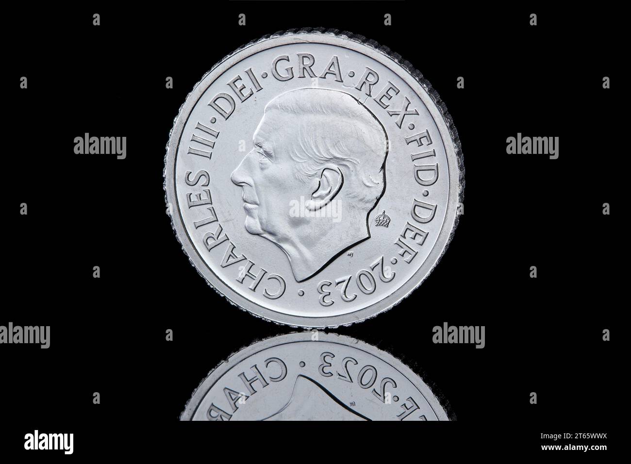 The Oak leaves &amp; Acorns 5 pence coin design and the first time King ...