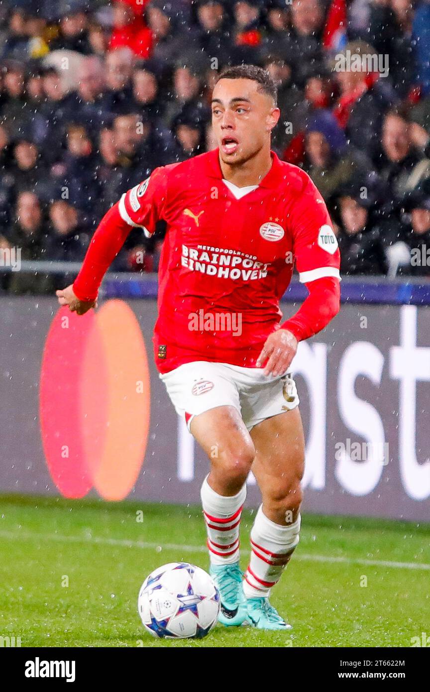 EINDHOVEN, NETHERLANDS - NOVEMBER 8: Sergino Dest (PSV Eindhoven ...