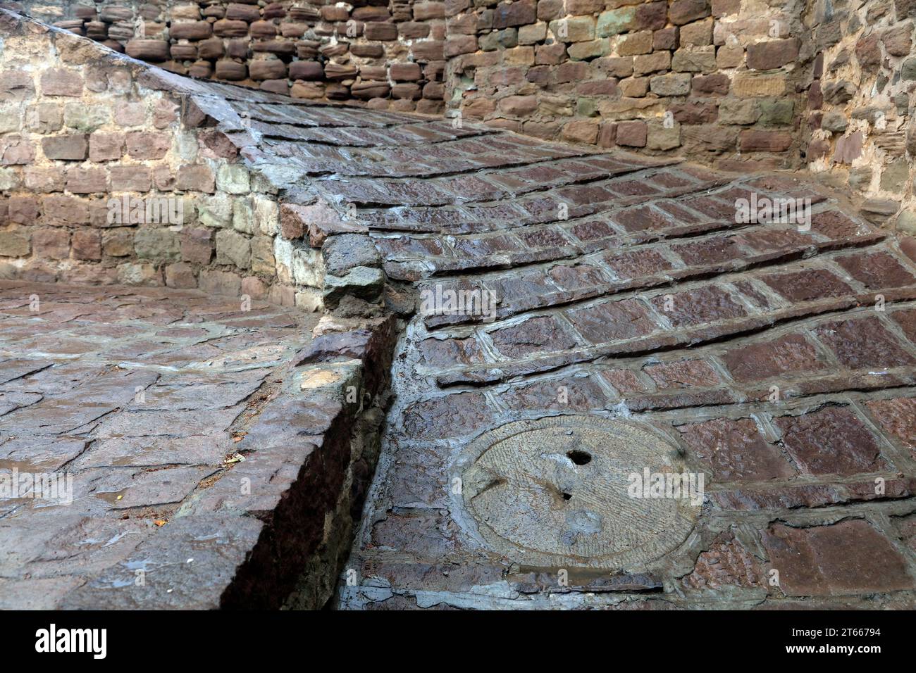 Roads and roads and ground floor pavement hi-res stock photography and ... Roads and roads and ground floor pavement hi-res stock photography and ...