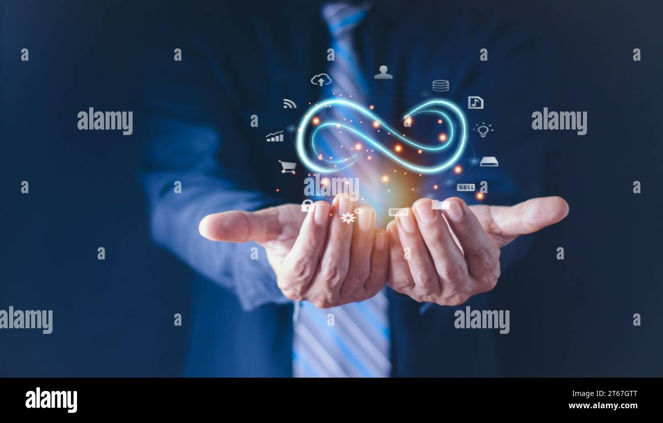Technology data link concept, Businessman Hands holding virtual ...