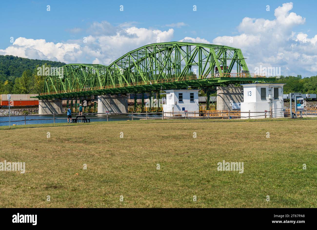 The Erie Canal Lock #13 in Upstate New York Stock Photo - Alamy