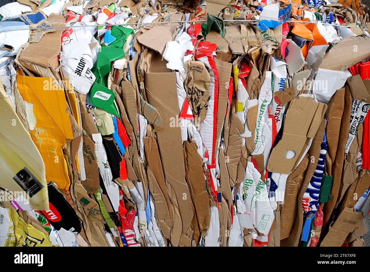 Kartonverpackungen hires stock photography and images Alamy