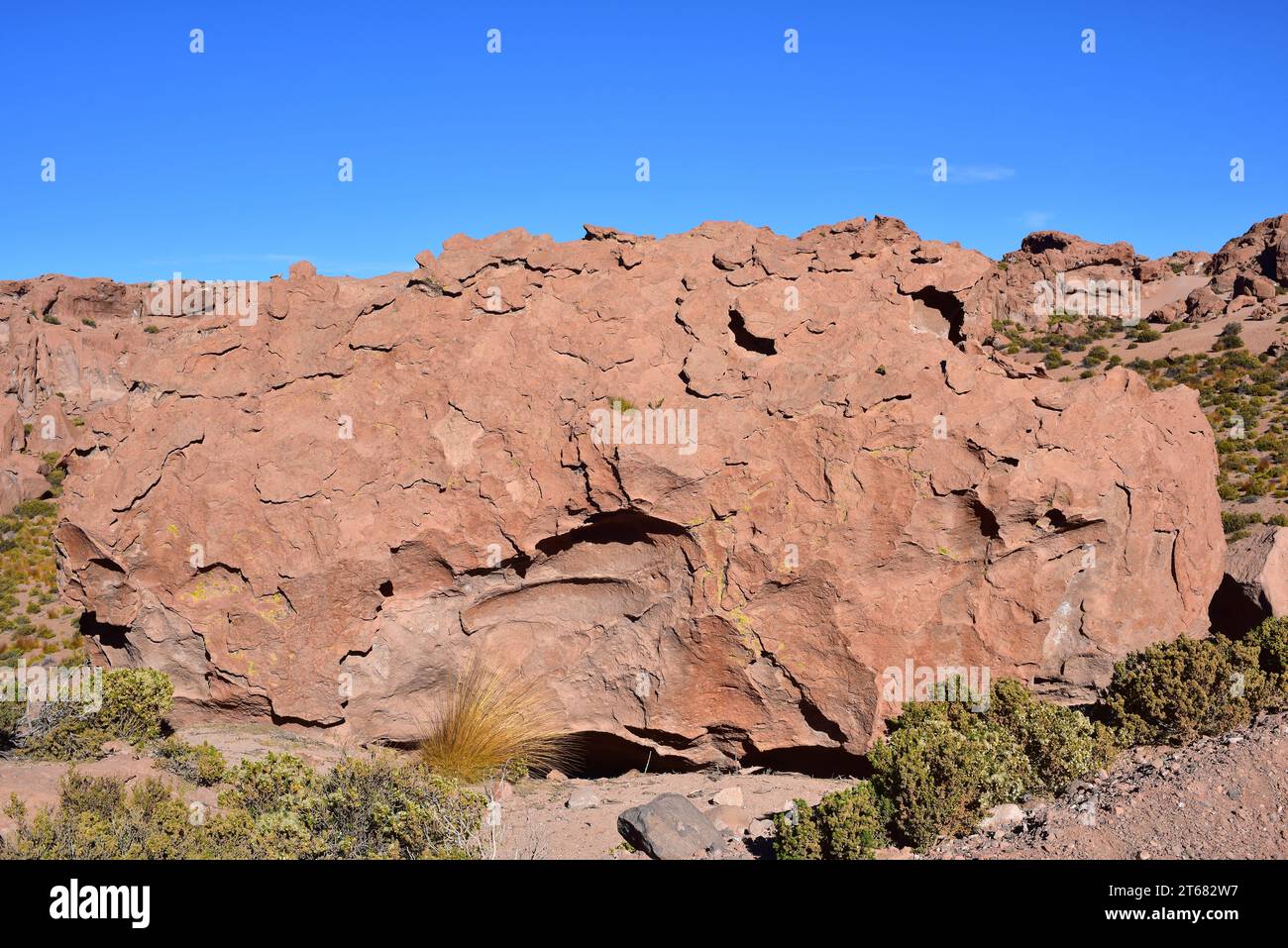Thermal stress weathering (exfoliation). Atacama Desert, Chile Stock Photo Alamy