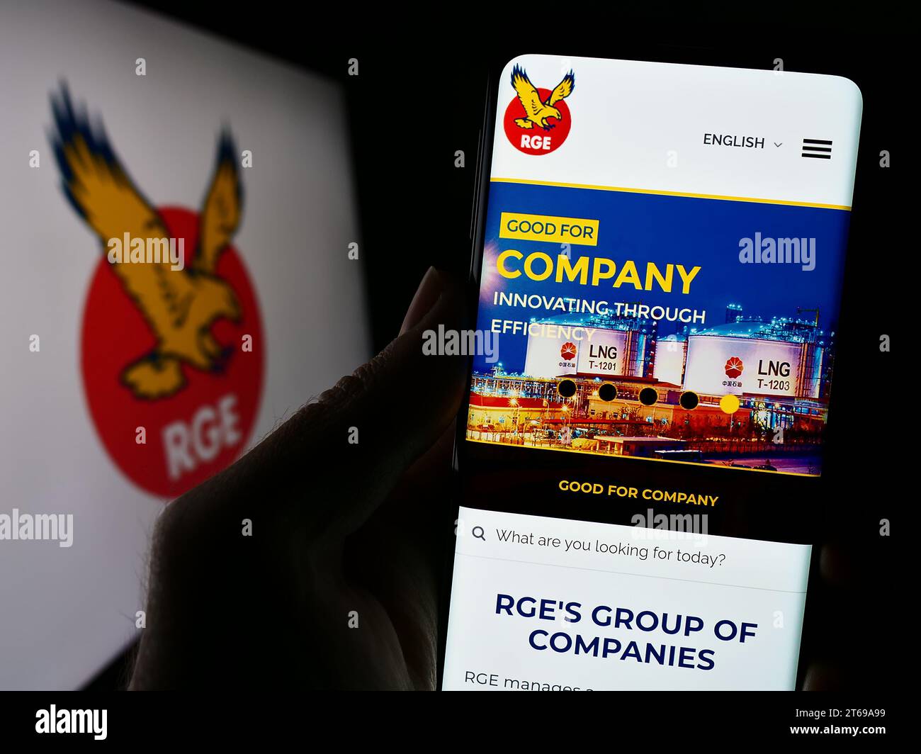 Royal golden eagle singapore hires stock photography and images Alamy