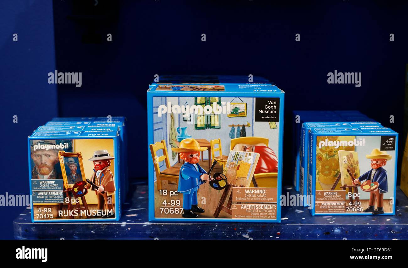 Playmobil vincent van gogh hi-res stock photography and images - Alamy