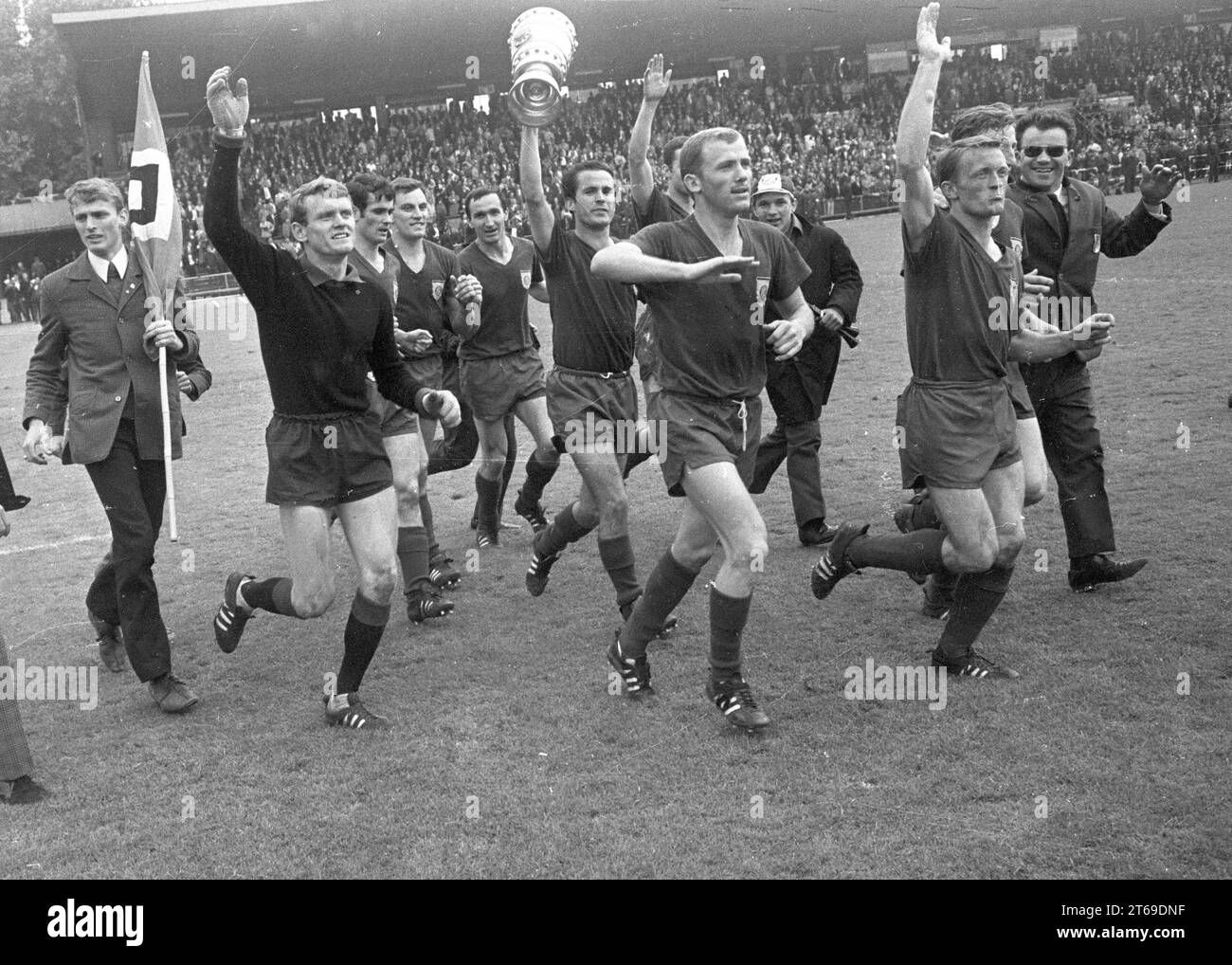 DFB Cup Final 1967 FC Bayern Muenchen Hamburger SV 40 / Bayern