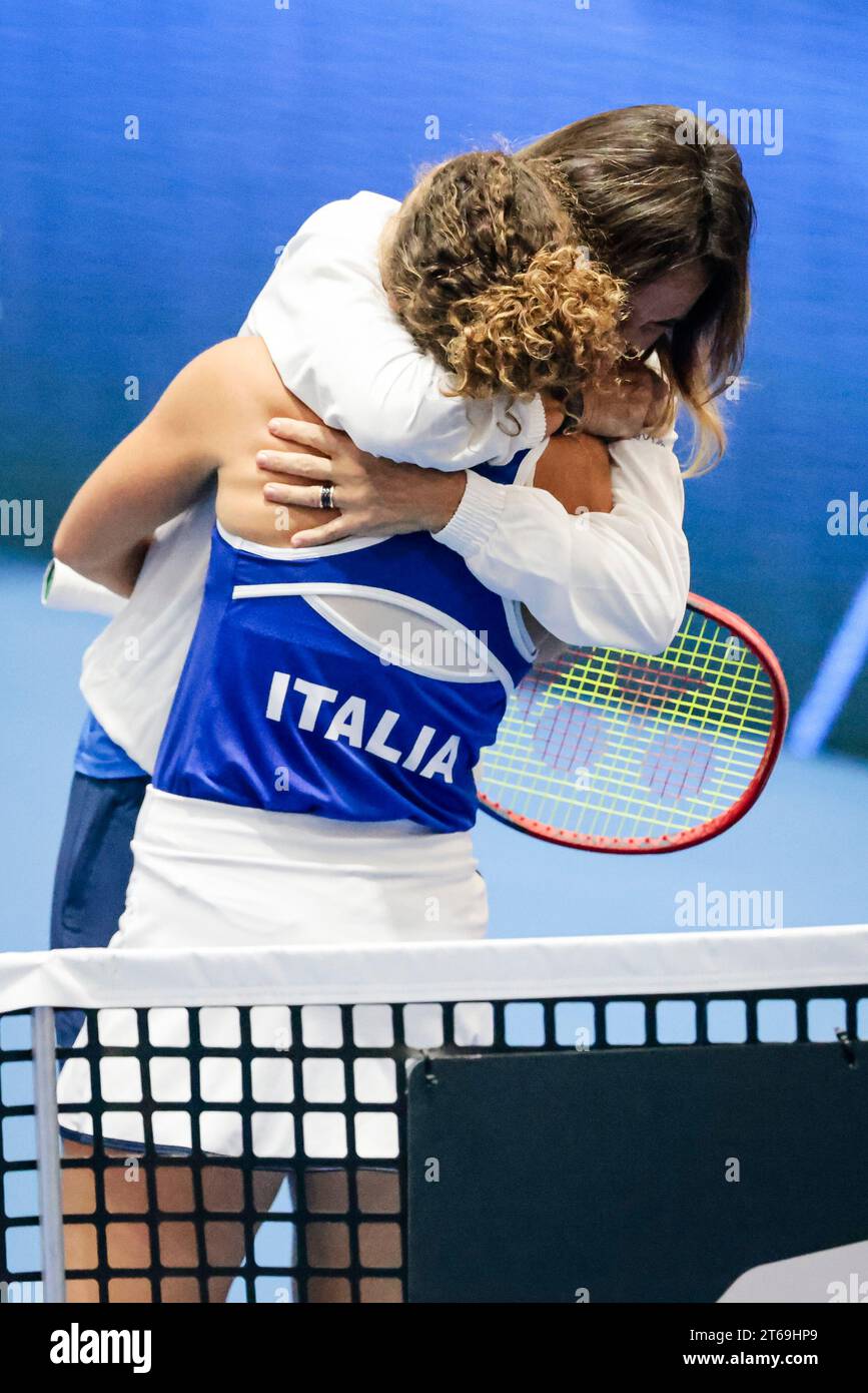 Sevilla, Spain, 9th November 2023. Italys Jasmine Paolini and team captain Tathiana Garbin celebrate after the match against Germany during the Billie Jean King Cup Finals in Sevilla. Photo credit: Frank Molter Stock Photo
