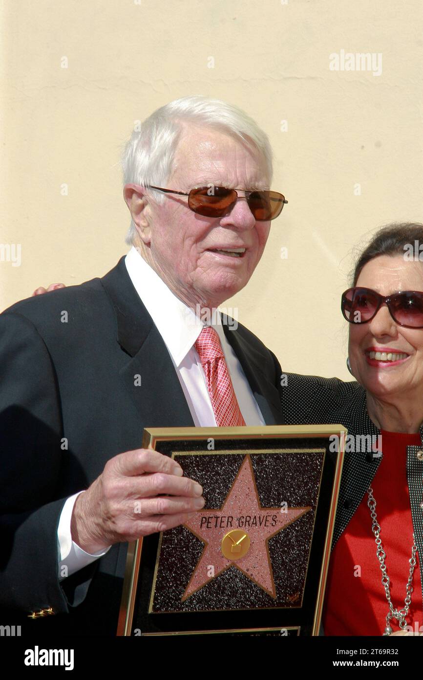 Peter Graves at the Hollywood Chamber of Commerce ceremony to honor him