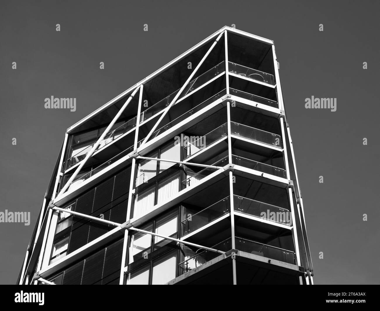 London luxury apartments Black and White Stock Photos & Images - Alamy