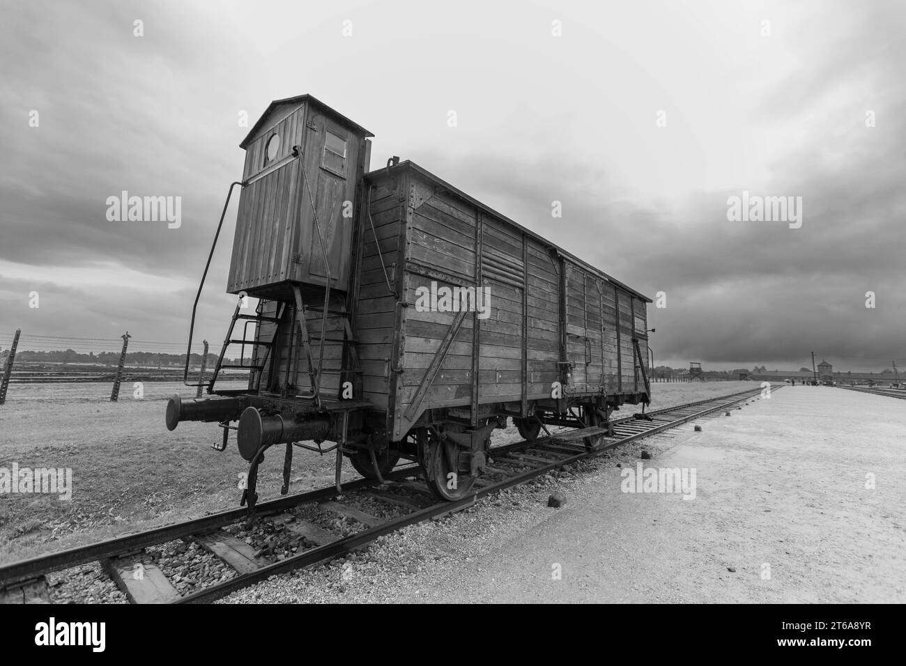 KZ Auschwitz In Eisenbahnwaggons wurden die Gefangenen in das Konzentrationslager Auschwitz-Birkenau deportiert. *** Auschwitz concentration camp The prisoners were deported to the Auschwitz Birkenau concentration camp in railroad cars xMMx Credit: Imago/Alamy Live News Stock Photo