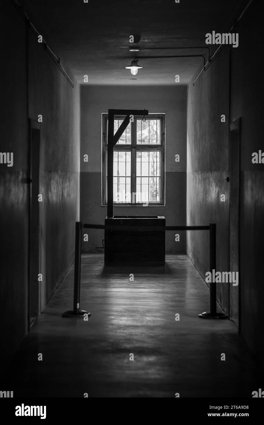 KZ Auschwitz Am Ende des Flures des Blocks 11, dem sogenannten