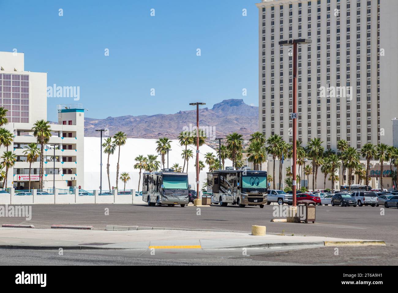 Tiffin Allegro Open Road motorhome with big eyes on sun shade in