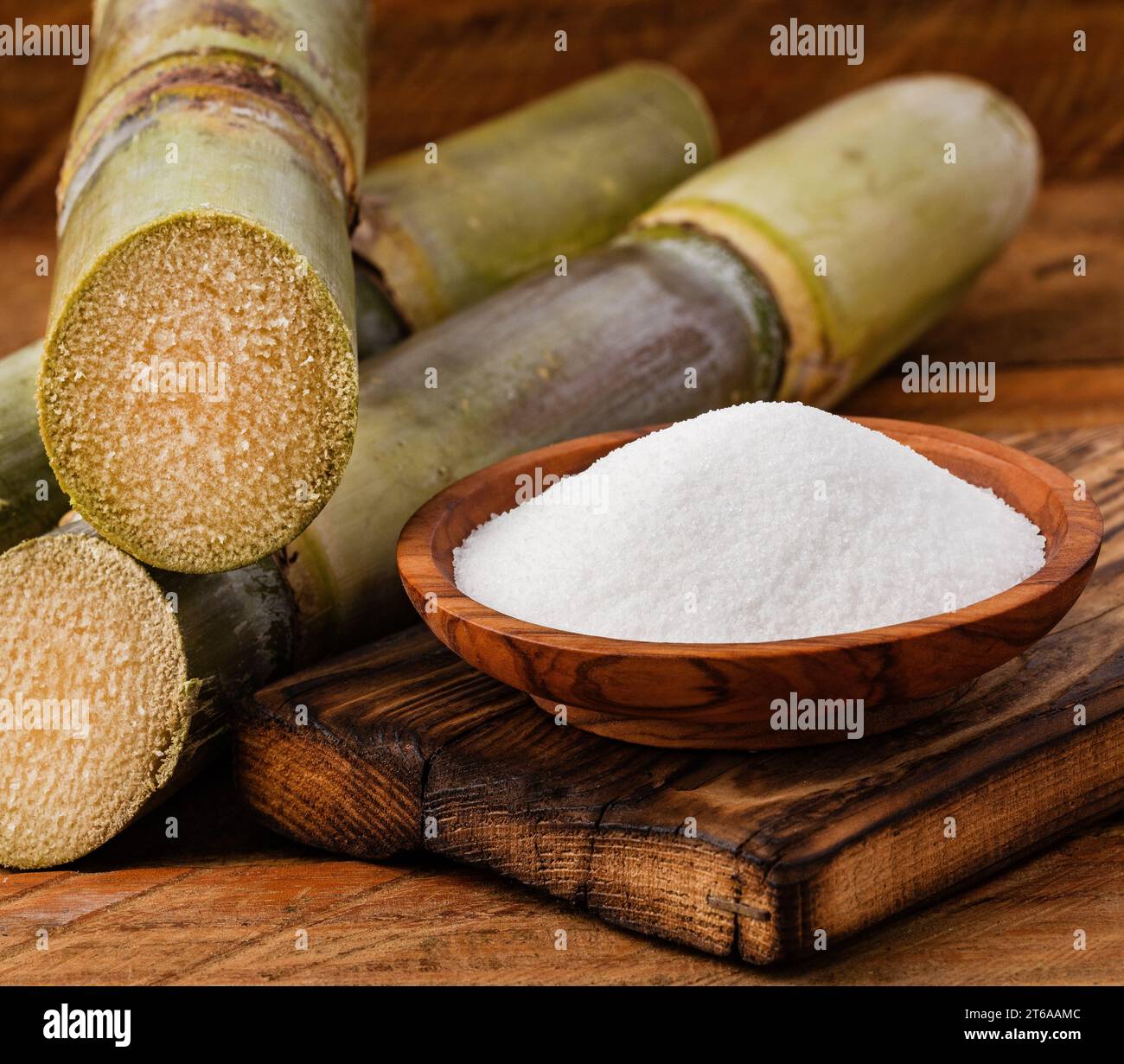 Saccharum officinarum White sugar refined from the stalks of sugar