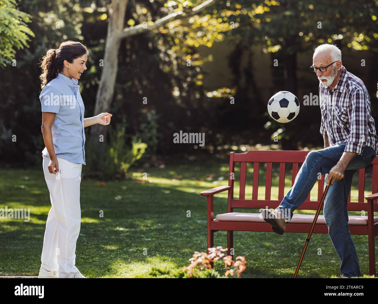 Senior man walking stick hi-res stock photography and images - Alamy