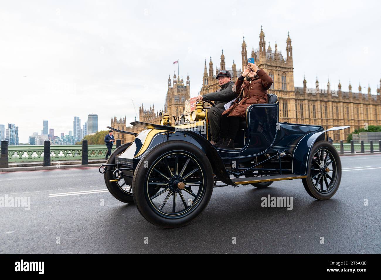 1904 Wilson-Pilcher 12/16hp Four-Cylinder Four-seat Phaeton car participating in the London to Brighton veteran car run, UK. Ross Brawn of F1 driving Stock Photo