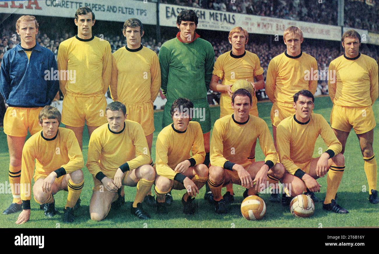 Wolverhampton Wanderers team . 1968 Back row LtoR Stewart Ross, John Holsgrove, Dave Woodfield, Phil Parkes, Les Wilson, Derek Parkin and Mike Bailey. Front Dave Wagstaffe, Mike Kenning, Peter Knowles, Derek Dougan and Frank Wignall. Stock Photo