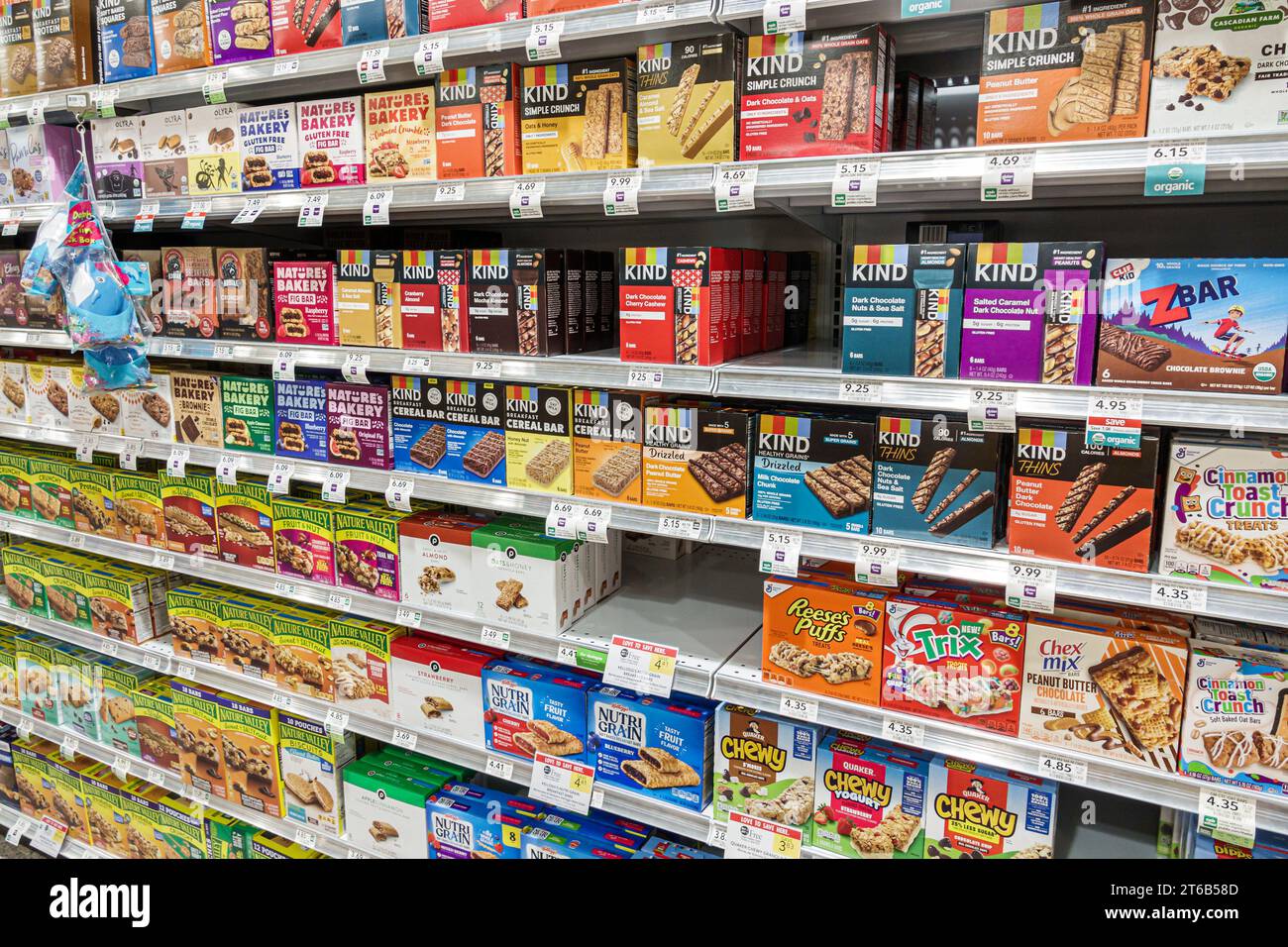 Miami Beach Florida,Publix grocery store supermarket,inside interior indoors,shelf shelves sale display,food market marketplace,business,aisle,cereal Stock Photo