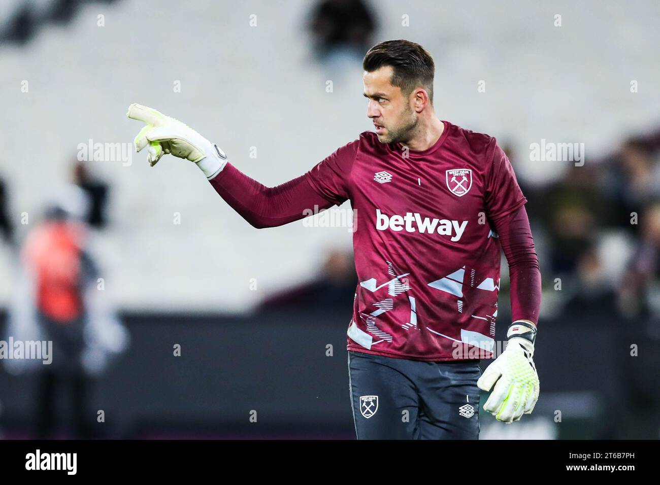 London, UK. 9th Nov 2023. West Ham United goalkeeper Lukasz Fabianski warming up prior to kick off during the West Ham United FC v Olympiakos FC UEFA Europa League Group A match at London Stadium, London, England, United Kingdom on 9 November 2023 Credit: Every Second Media/Alamy Live News Stock Photo