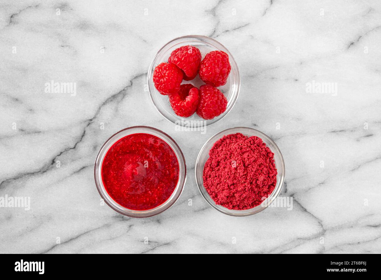 Dehydrated Raspberry Flakes Freeze dried raspberry powder hi-res stock photography and images - Alamy