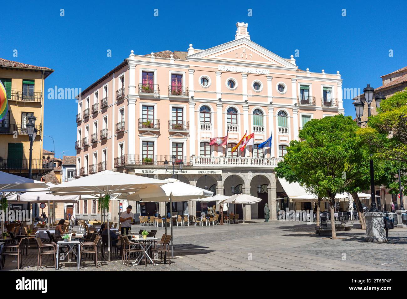 Teatro Juan Bravo (arts theatre), Plaza Mayor, Segovia, Castile and León, Kingdom of Spain Stock Photo