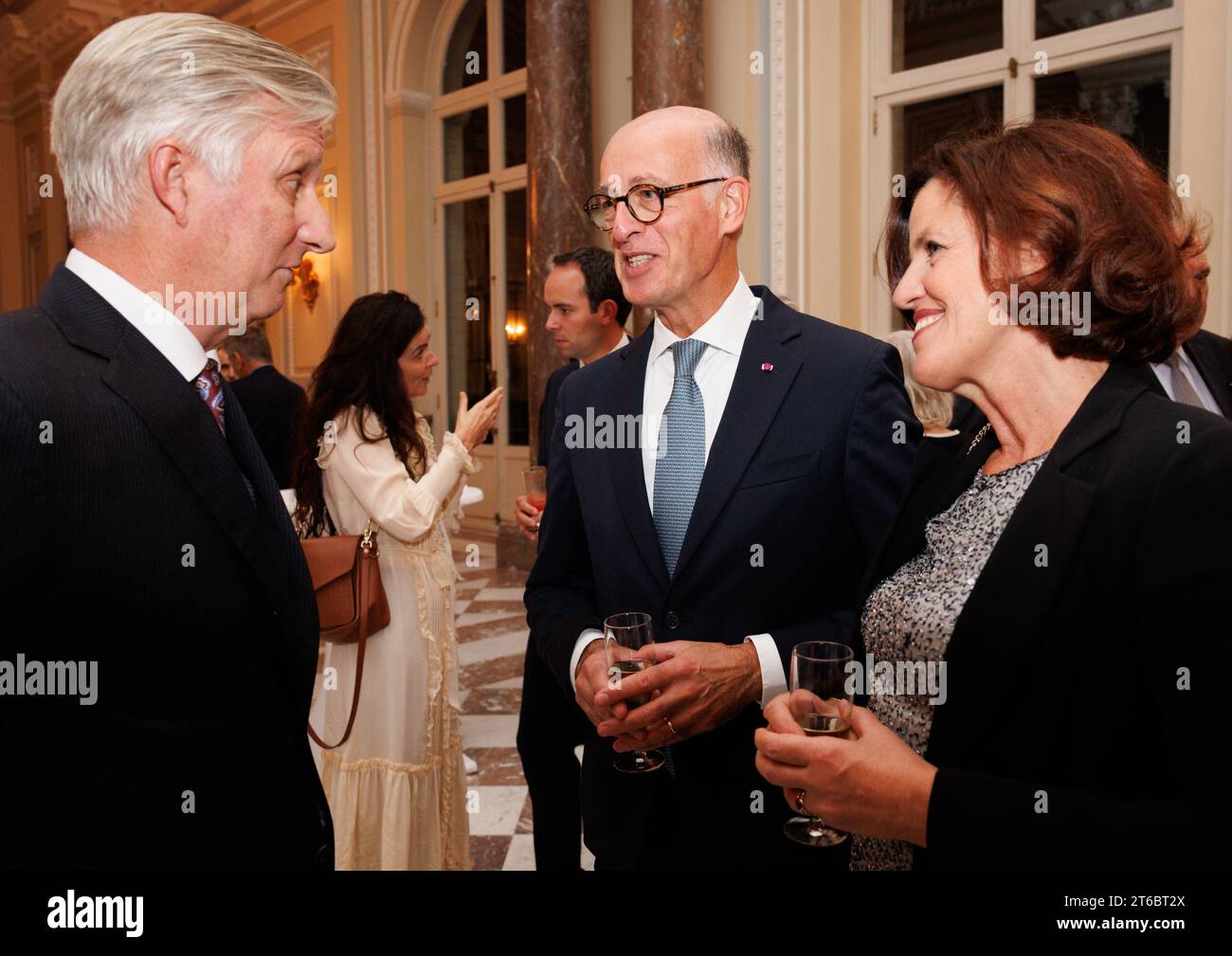 Brussels, Belgium. 09th Nov, 2023. King Philippe - Filip of Belgium (L) talks to Belgian ambassador to Italy Pierre-Emmanuel De Bauw and his wife during a reception of the Belgian diplomats during the Diplomatic Contact Days 2023, at the Royal Castle in Laken/ Laeken, Brussels, Thursday 09 November 2023. BELGA PHOTO BENOIT DOPPAGNE Credit: Belga News Agency/Alamy Live News Stock Photo