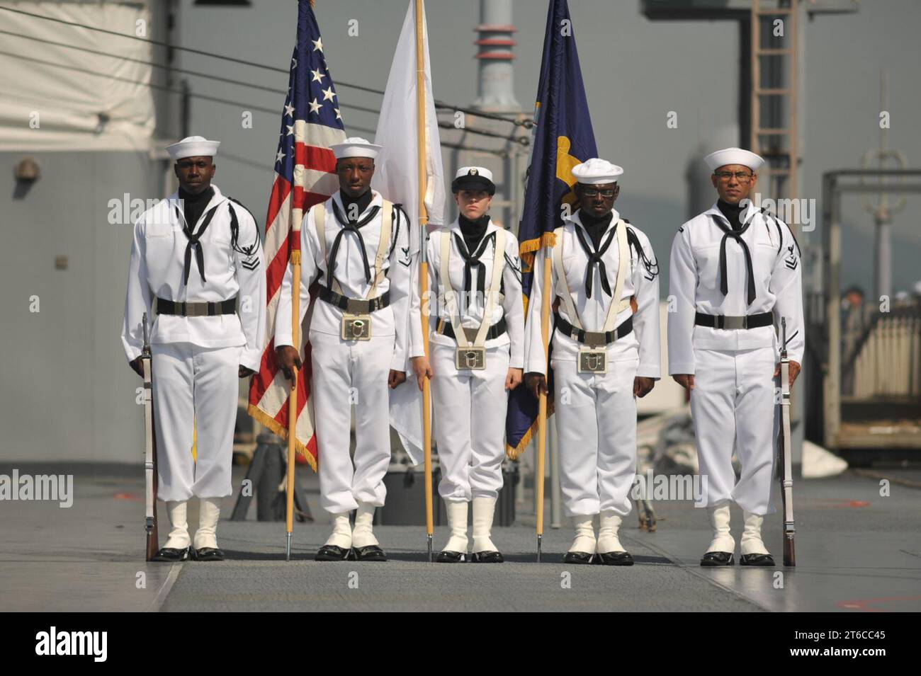 USS Blue Ridge arrives in Japan 120810 Stock Photo - Alamy