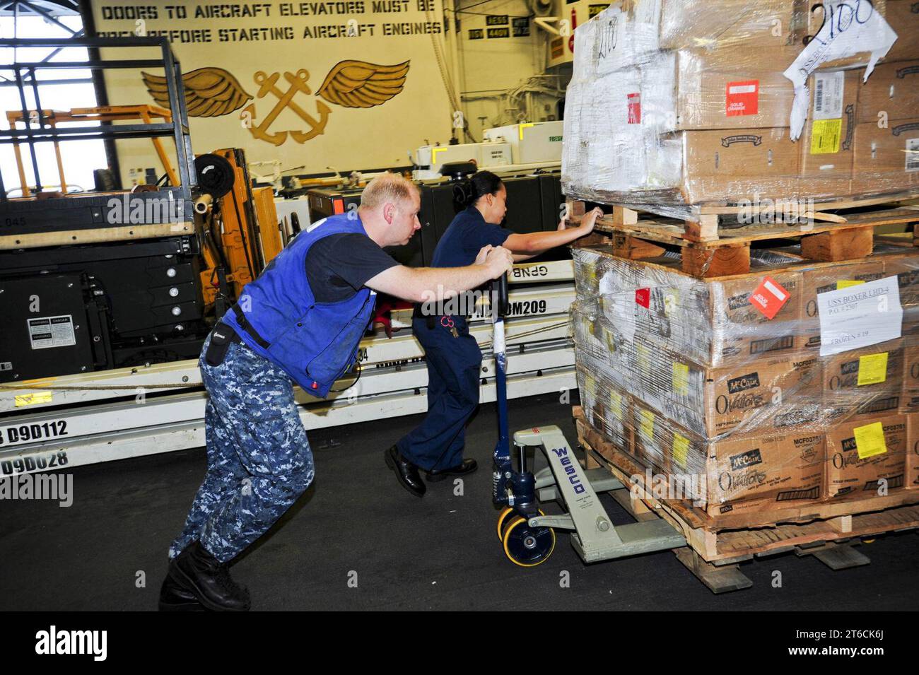 Uss Boxer Racks Uss boxarg hi-res stock photography and images - Alamy