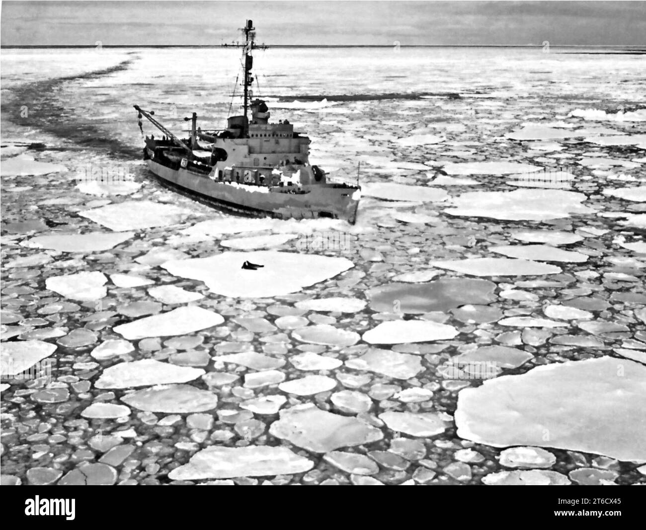 USS Burton Island (AG-88) in Antartica 1947 Stock Photo