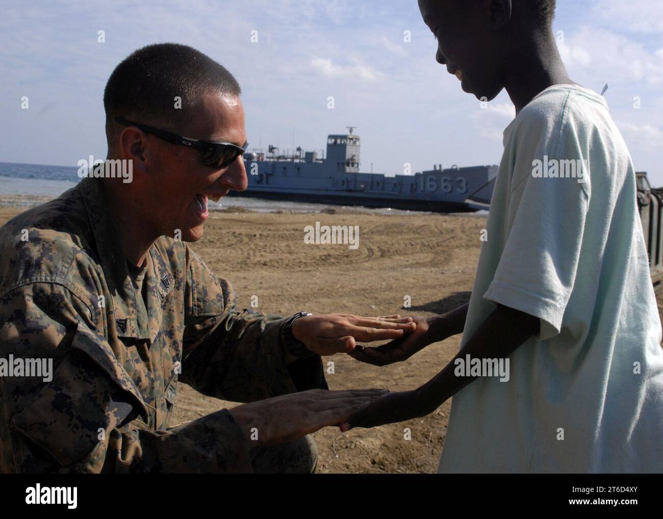 USS Carter Hall Stock Photo - Alamy