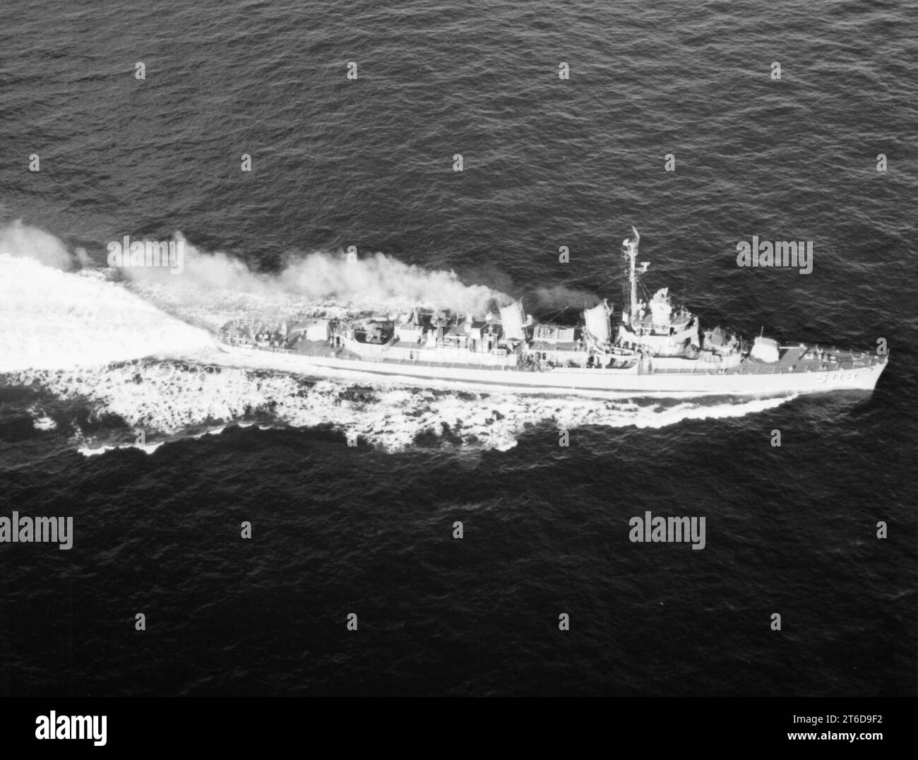 USS Cony (DDE-508) underway on 15 December 1949 (24746319) Stock Photo