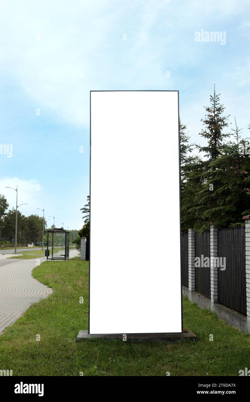 Empty signboard in city. Mock-up for design Stock Photo - Alamy