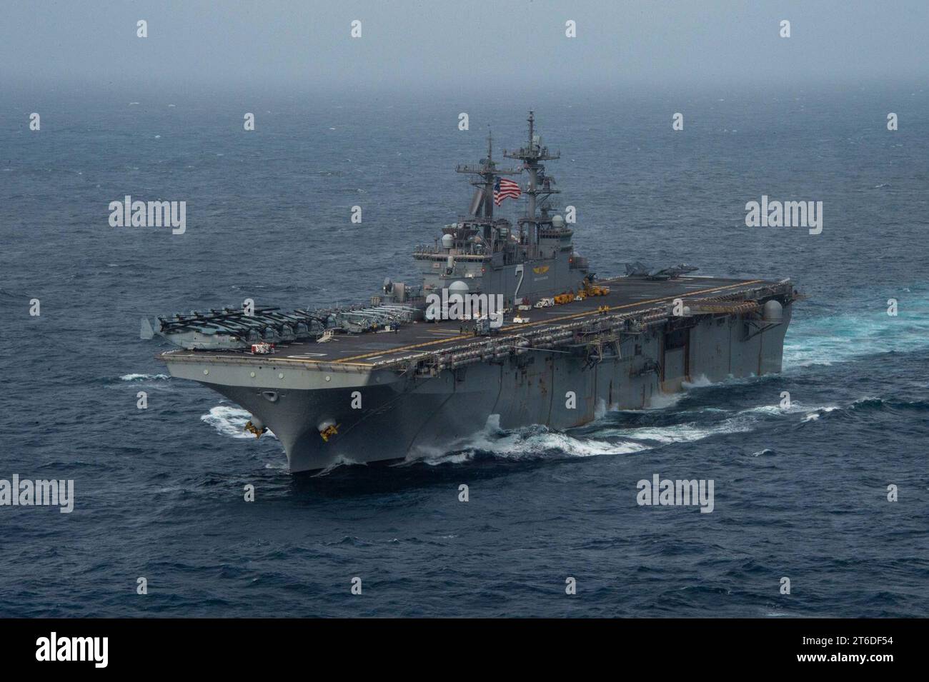 USS Essex LHD 2 Stock Photo - Alamy