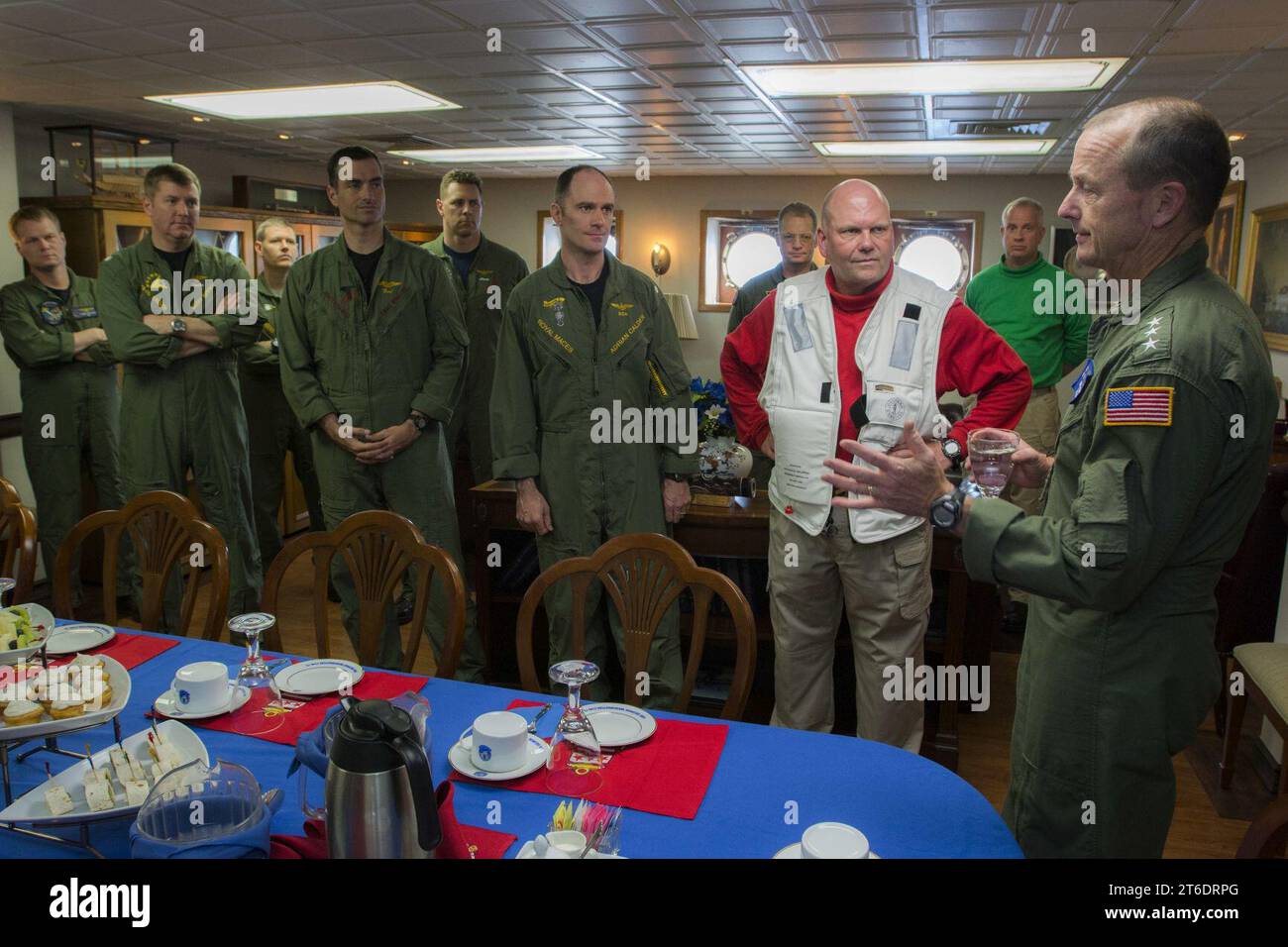 USS George Washington action 150529 Stock Photo - Alamy