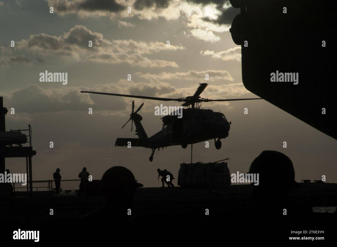 USS Harry S. Truman (CVN 75) 140110 Stock Photo - Alamy