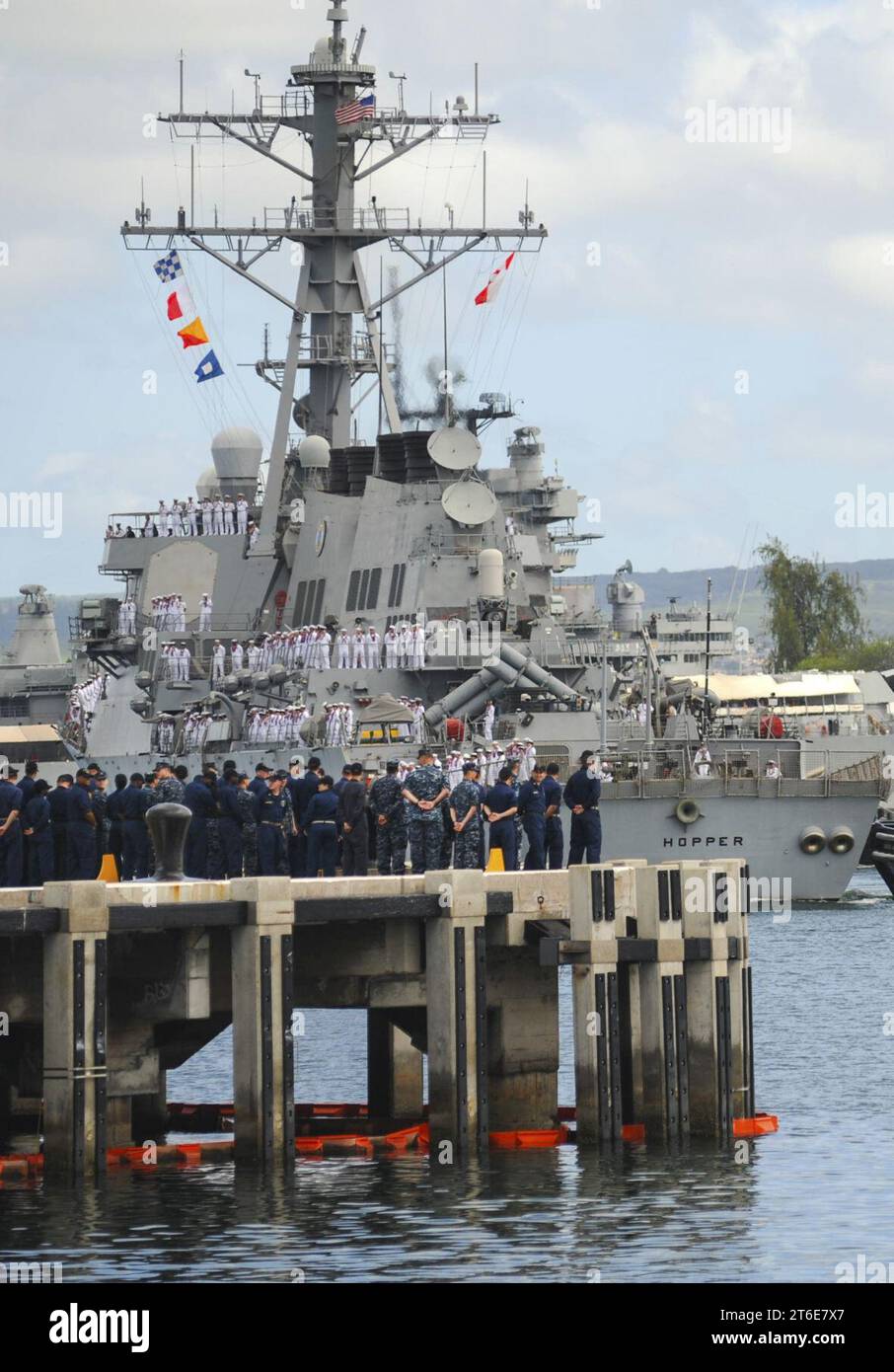 Uss hopper hi-res stock photography and images - Alamy
